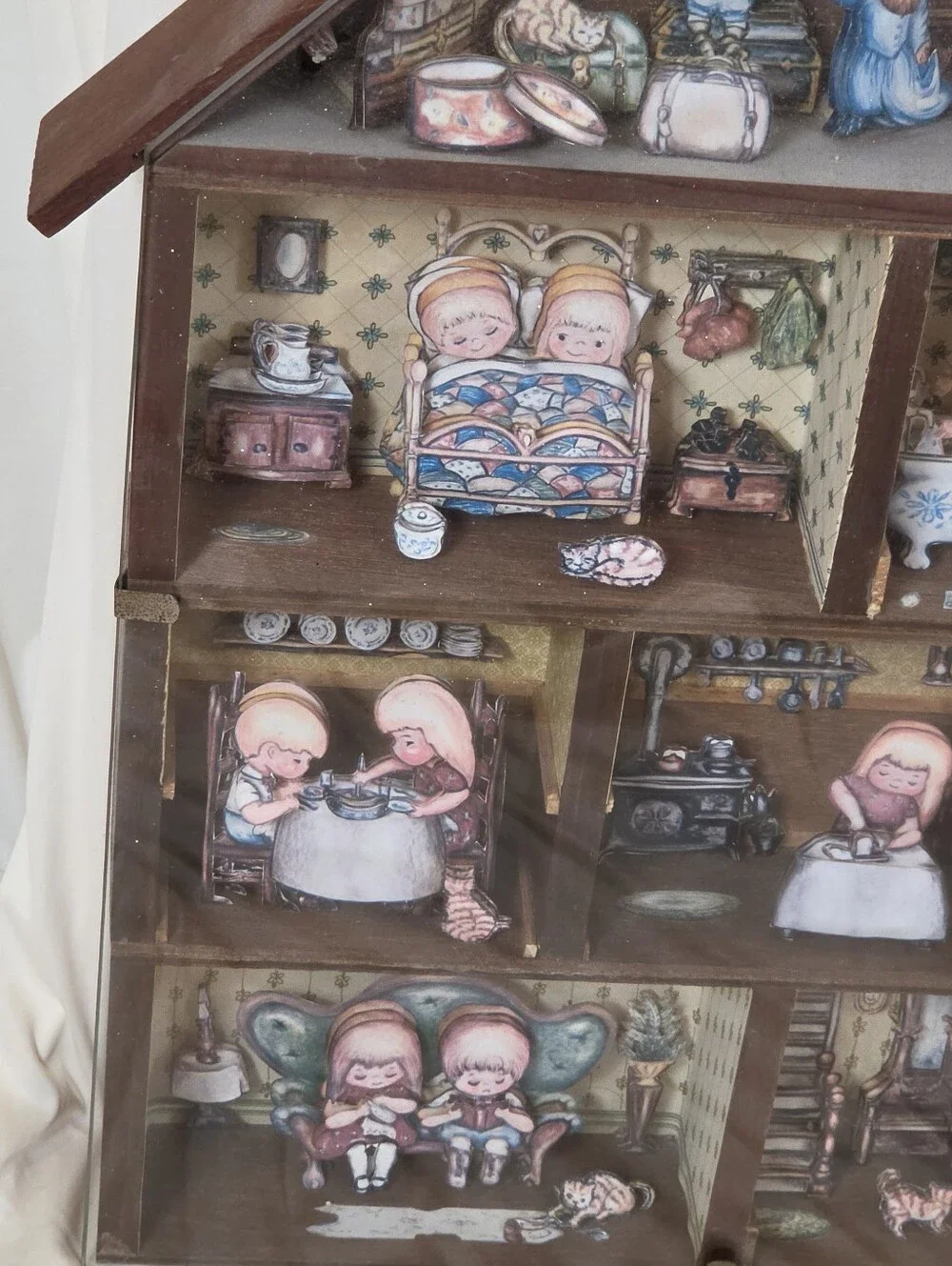 Vintage Holly Hobbie Style 3D Decoupage Wooden Dollhouse Shadow Box Diorama
